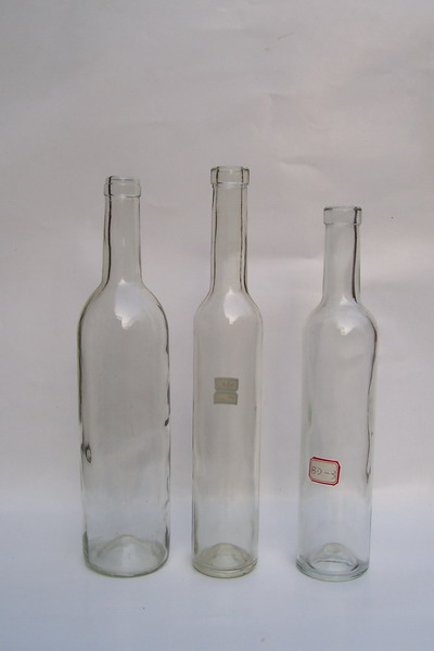 供应各种保健酒瓶，葡萄酒瓶，酒瓶。红酒瓶。(图)