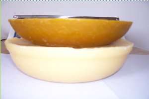 供应纯天然黄白蜂蜡(图)